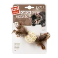Игрушка GiGwi Catch&Scratch Плетёный мячик с колокольчиком и перьями, для кошек, 13 см