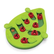 Интерактивная игрушка для кошек Nina Ottoson Buggin Out Puzzle & Play Головоломка, зелёная, 35×29.2×4.2 см