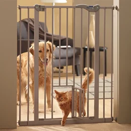 Перегородка Savic Dog Barrier+Small Door для собак, с дверцей, 107×75-84 см