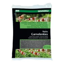 Грунт для міні-акваріумів Dennerle Nano Garnelenkies Sulawesi schwarz, фракція 0,7-1,2 мм, 2 кг