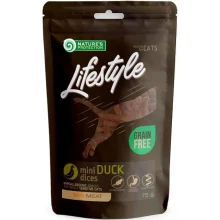 Ласощі Nature's Protection Lifestyle Snack For Cats Mini Duck Dices для котів, міні шматочки качки, 75 г